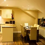 Hillview Self Catering Apartman *