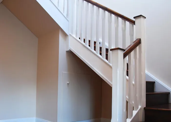 Hillview Self Catering *