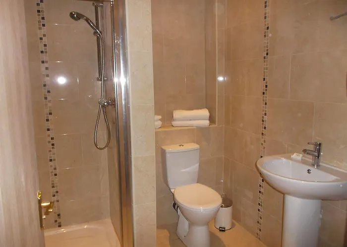 Hillview Self Catering Апартаменты