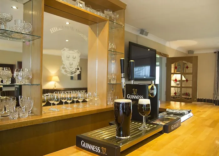 Hillview Self Catering Апартаменты