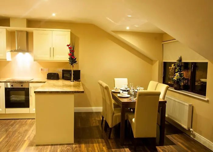 Hillview Self Catering Апартаменты *